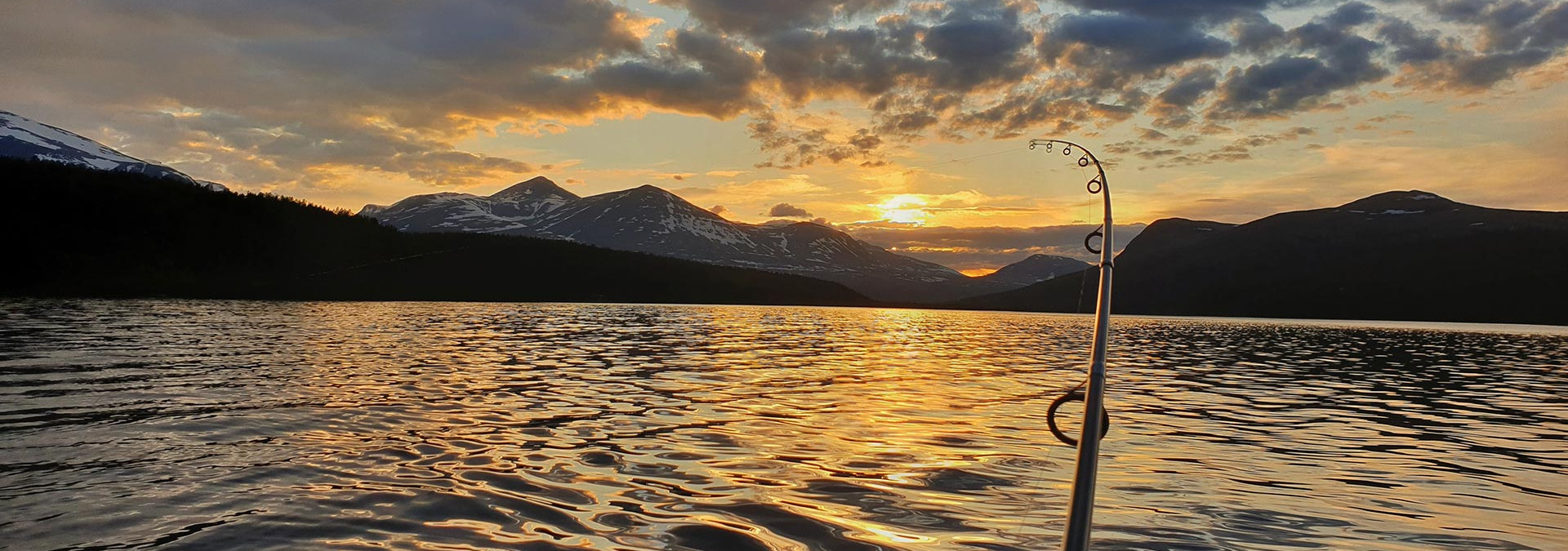 Lakes and sunsets in Norway 