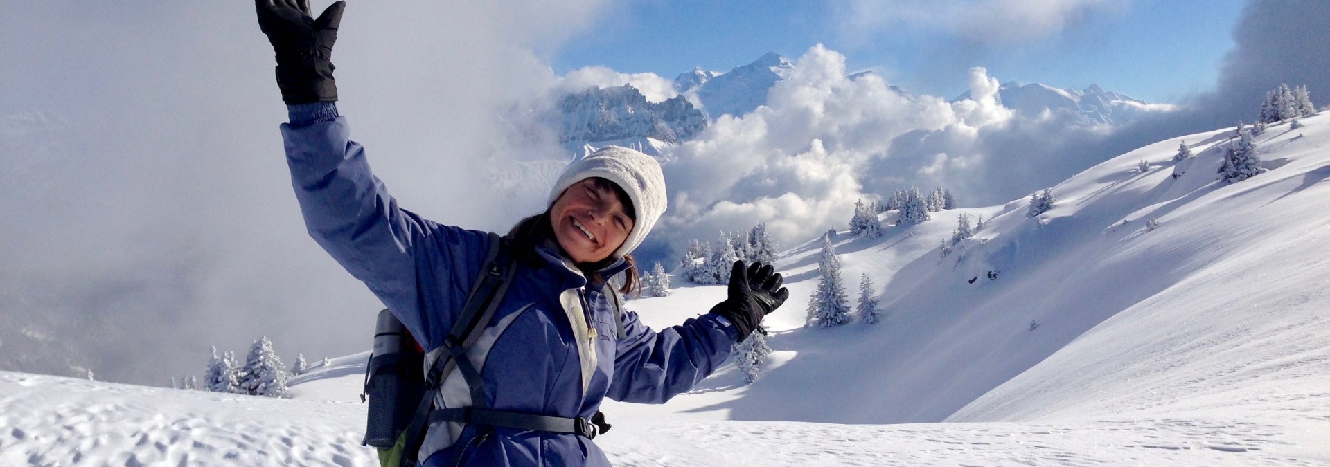 Snowshoe Summits in Samoêns