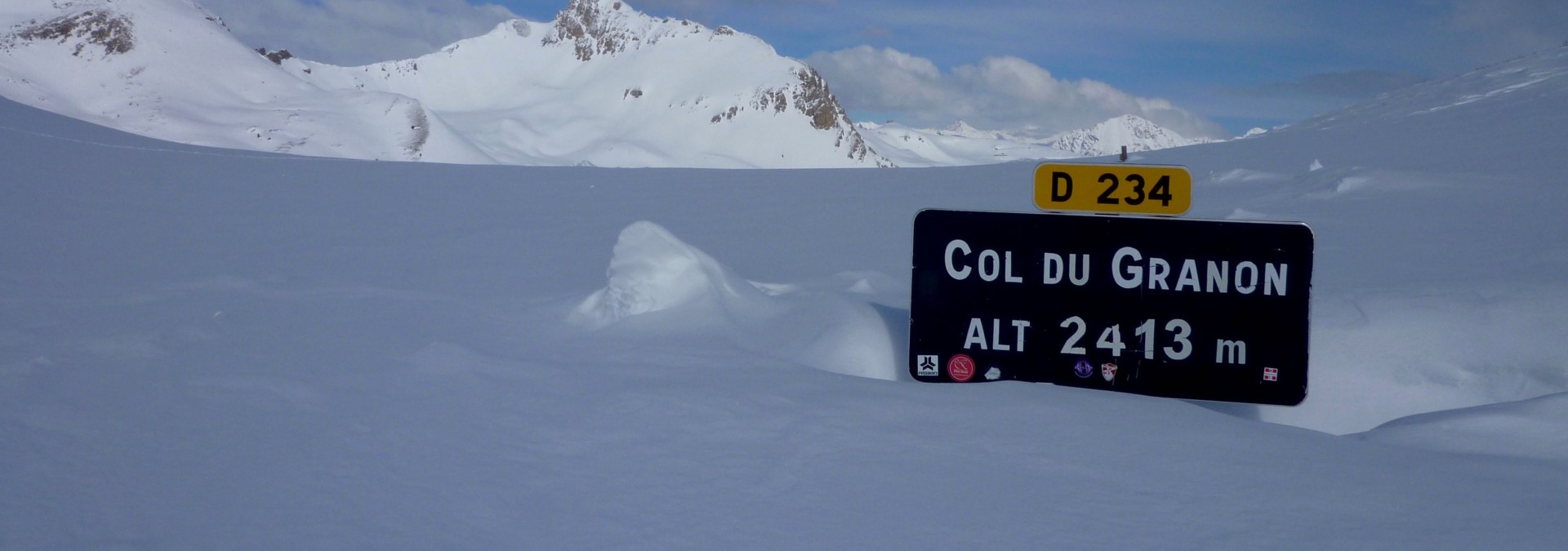 Névache Snowshoe: Valleys & Cols