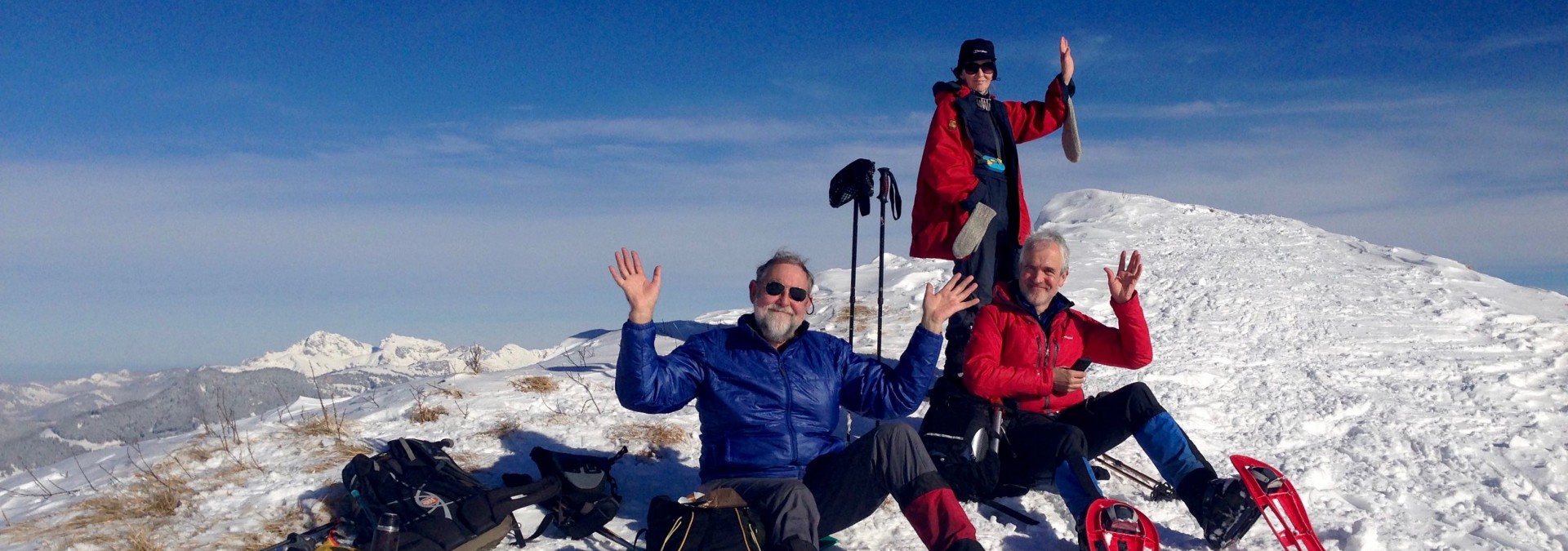 Snowshoe Summits in Samoêns