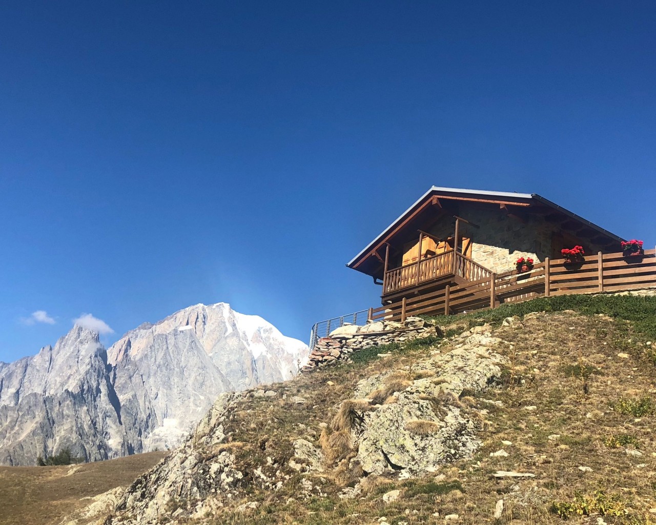 The Rifugio Bertone, in Italy, like many mountain huts sits in a beautiful location. 